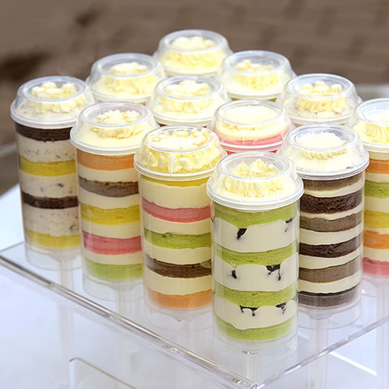 Clear Plastic Cake Push Pop Containers with Lids